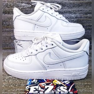Nike Air Force 1  White Low Top Sneaker 314193-117 Youth Size 2.5Y